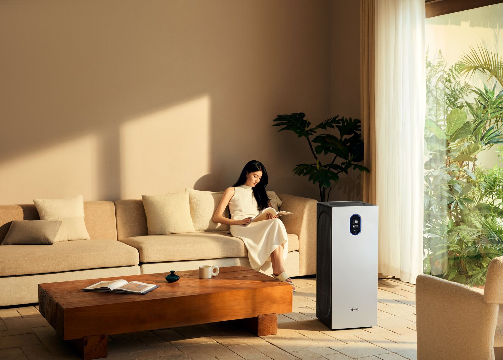 Z air purifier in a living room